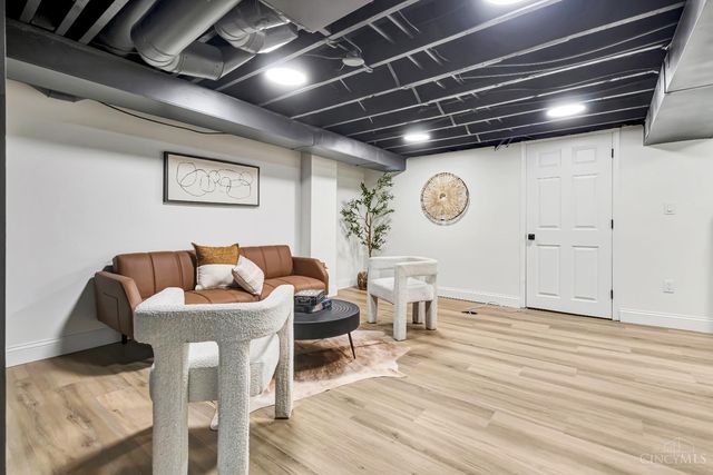 6201 Kennedy Avenue, Cincinnati, OH 45213