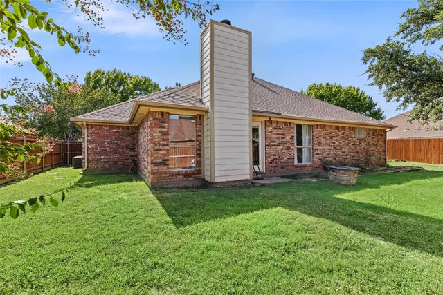 7732 Sagebrush Court N, North Richland Hills, TX 76182
