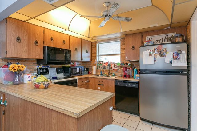 2710 38TH STREET W, Bradenton, FL 34205