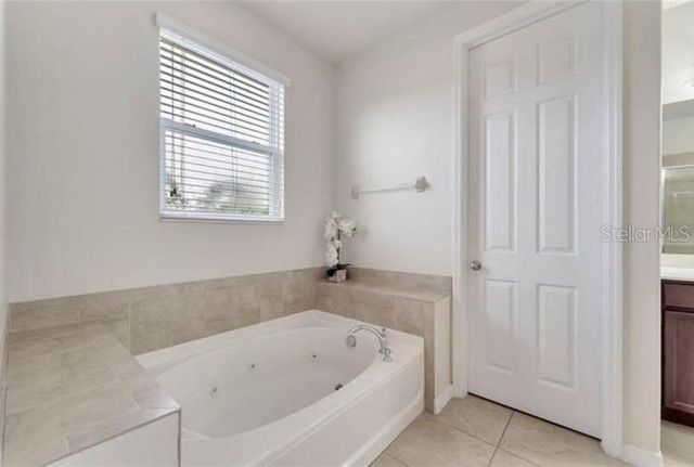 5233 DOVE TREE STREET, Orlando, FL 32811