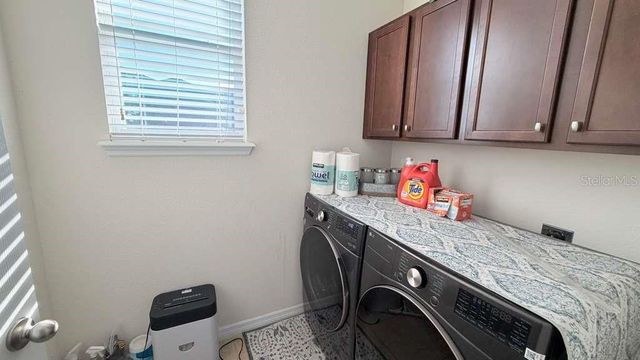 5233 DOVE TREE STREET, Orlando, FL 32811
