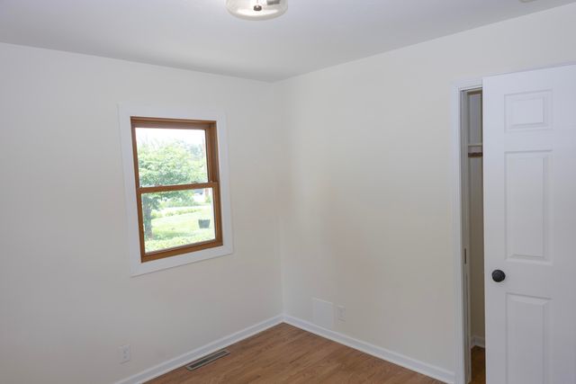 2746 AVE L, Council Bluffs, IA 51501