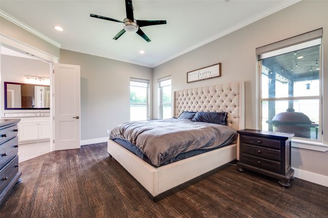 650 Cypress Point Drive, Gunter, TX 75058