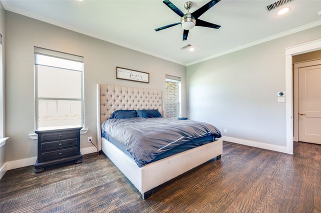 650 Cypress Point Drive, Gunter, TX 75058