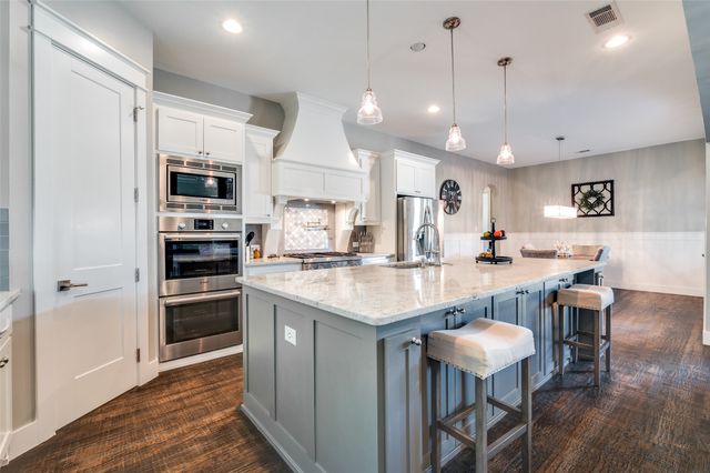 650 Cypress Point Drive, Gunter, TX 75058