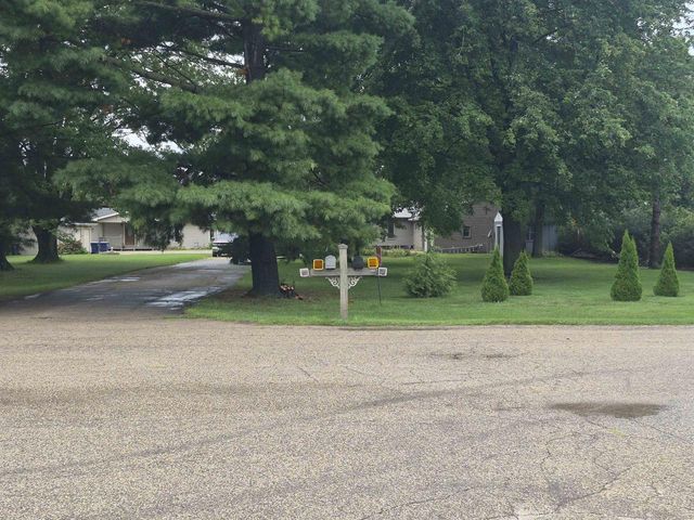 19 E Auburn Drive, Beloit, WI 53511