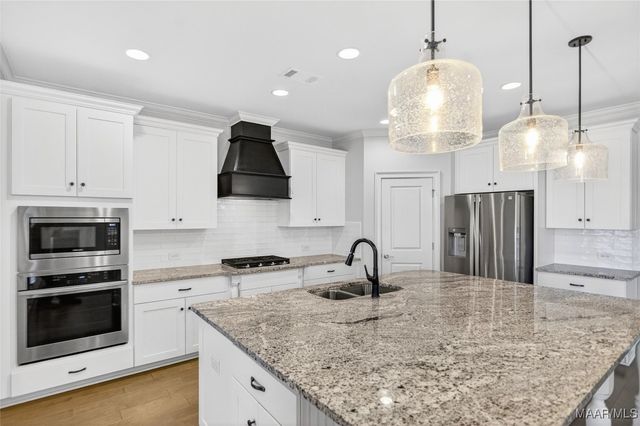 60 Ava Lane, Wetumpka, AL 36093