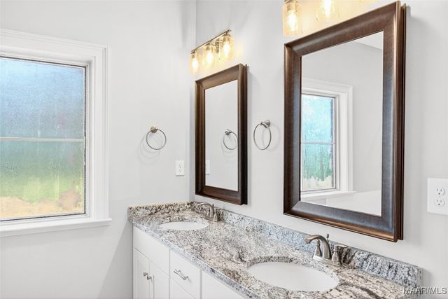 60 Ava Lane, Wetumpka, AL 36093