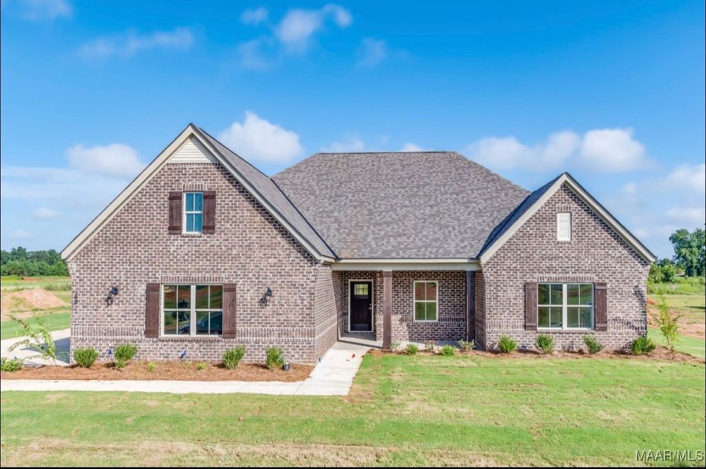 60 Ava Lane, Wetumpka, AL 36093