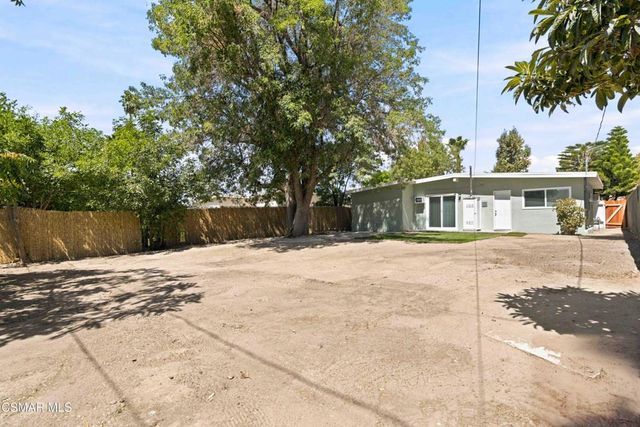 4328 Shopping Lane, Simi Valley, CA 93063