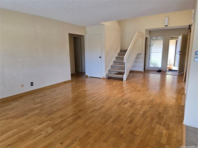 94-222 Kalalani Place, Mililani, HI 96789
