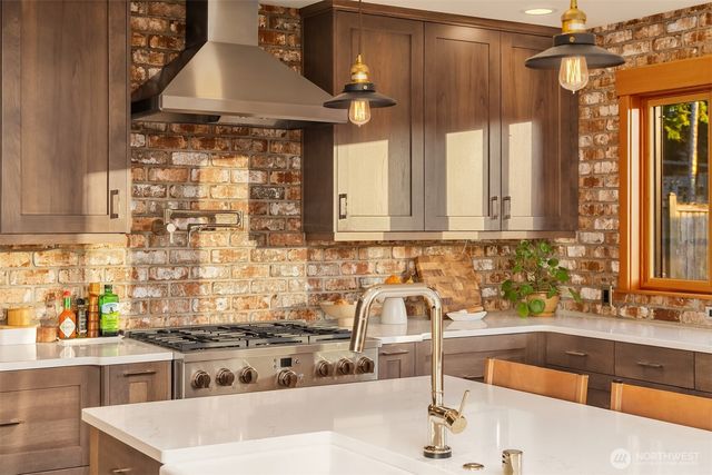 14625 SE 14th Street, Bellevue, WA 98007