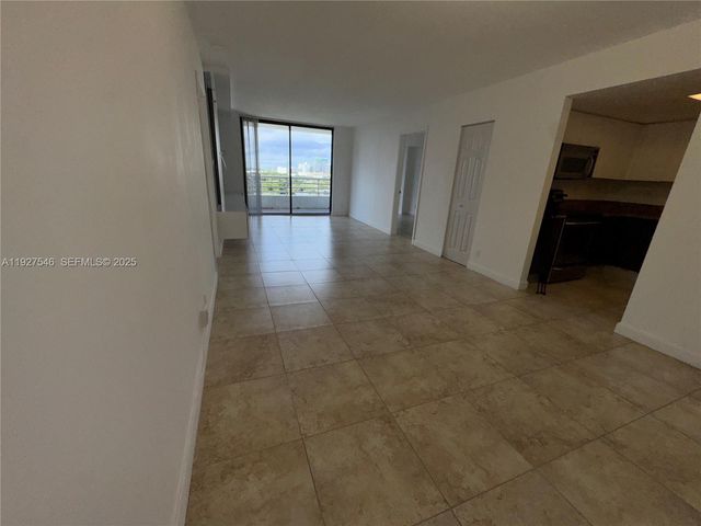 3300 NE 192nd St 903, Aventura, FL 33180