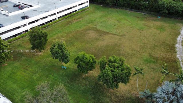 3300 NE 192nd St 903, Aventura, FL 33180