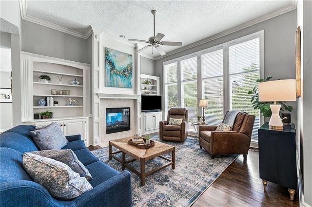12812 W 132nd Street, Overland Park, KS 66213