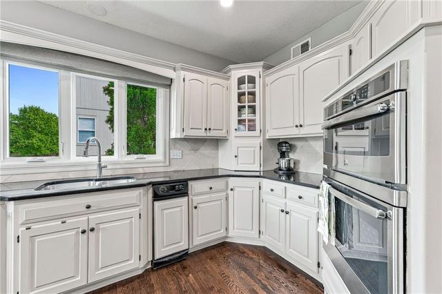 12812 W 132nd Street, Overland Park, KS 66213