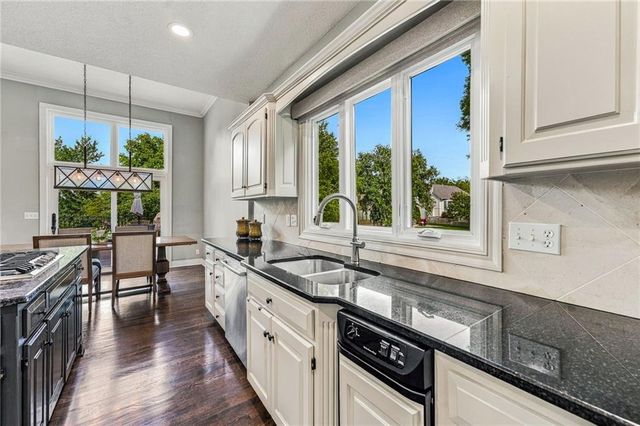 12812 W 132nd Street, Overland Park, KS 66213