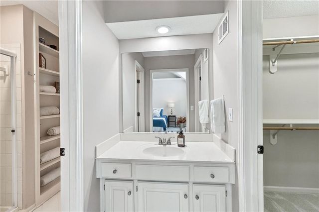 12812 W 132nd Street, Overland Park, KS 66213