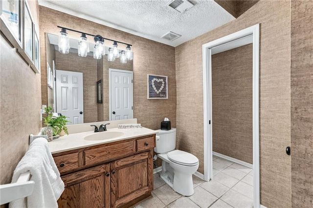 12812 W 132nd Street, Overland Park, KS 66213