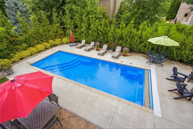 12812 W 132nd Street, Overland Park, KS 66213