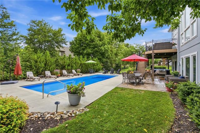 12812 W 132nd Street, Overland Park, KS 66213