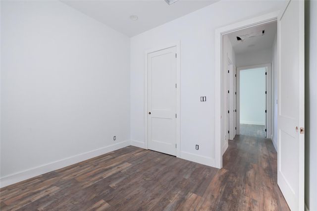 1049 Broadmoor Drive, Huntsville, TX 77340