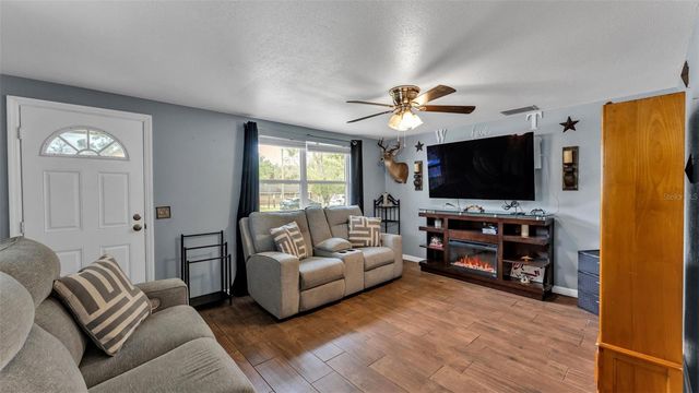 2515 CRYSTAL LAKE ACRES DRIVE, Lakeland, FL 33801