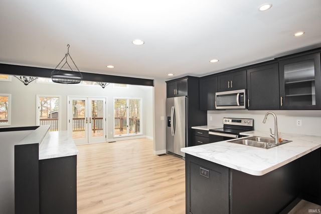 3703 E 1000, Ossian, IN 46777