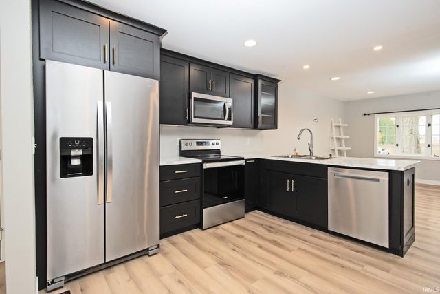 3703 E 1000, Ossian, IN 46777