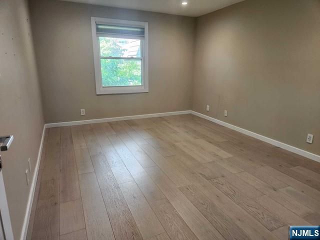 550 North Avenue E, Fort Lee, NJ 07024