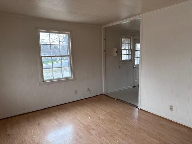 516 W 13th Street, La Porte, IN 46350