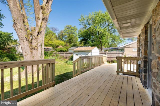 8068 CLARK STATION RD, Severn, MD 21144