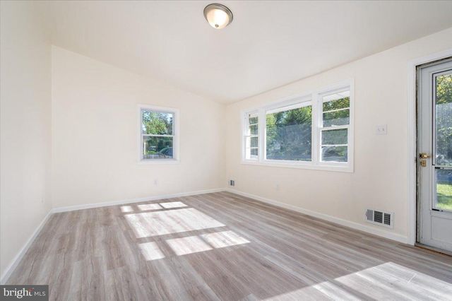 8068 CLARK STATION RD, Severn, MD 21144