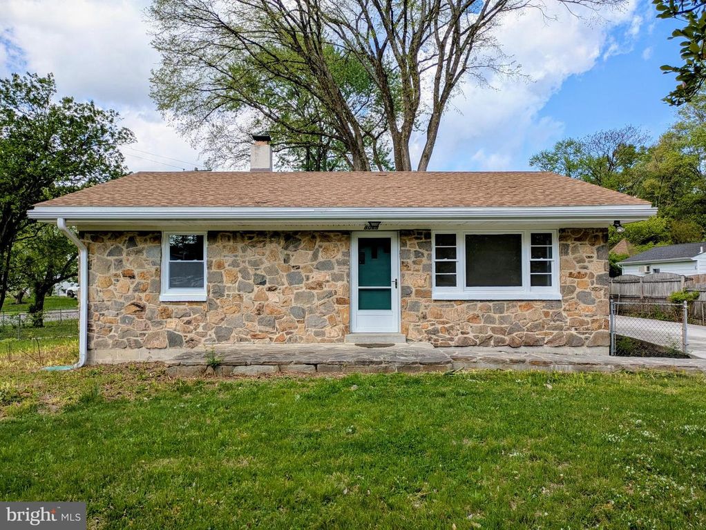 8068 CLARK STATION RD, Severn, MD 21144