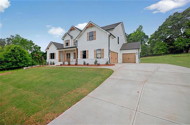 180 Races Road, Hoschton, GA 30548