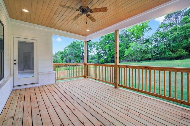 180 Races Road, Hoschton, GA 30548