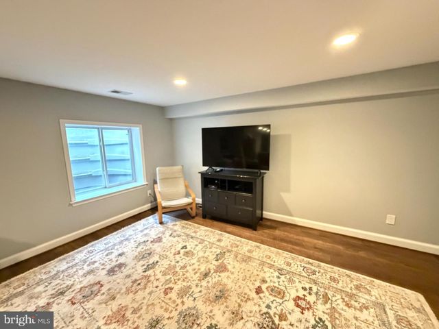 4318 LYNBROOK, Bethesda, MD 20814