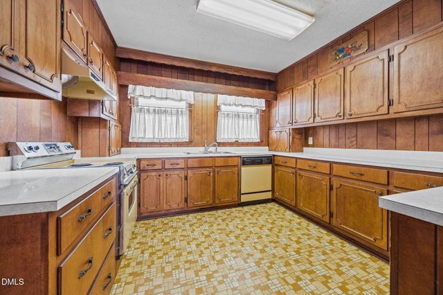 219 Minnis Lane, Graham, NC 27253