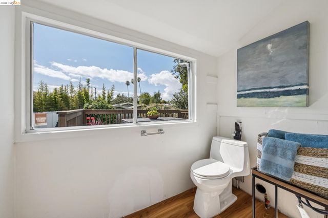 858 Neilson St, Berkeley, CA 94707