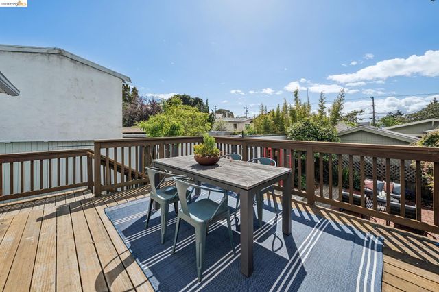 858 Neilson St, Berkeley, CA 94707