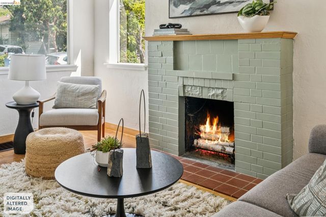 858 Neilson St, Berkeley, CA 94707