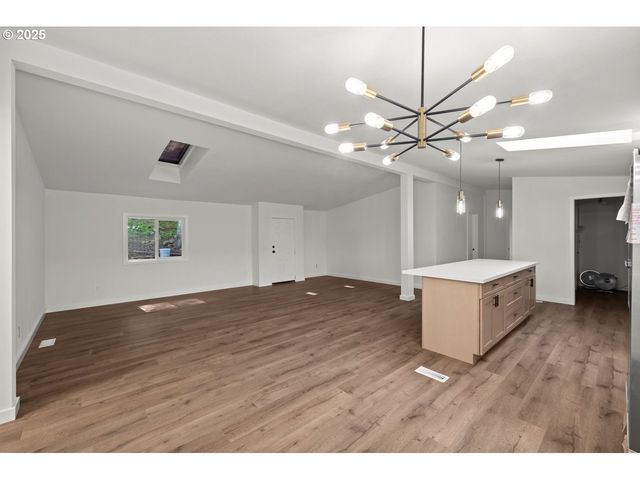 16000 Se Powell Blvd 34, Portland, OR 97236