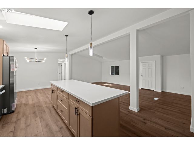 16000 Se Powell Blvd 34, Portland, OR 97236