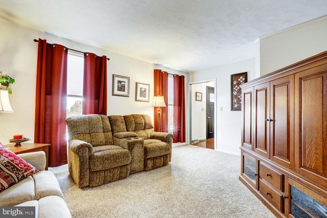 1012 RABBIT HILL RD, Lititz, PA 17543