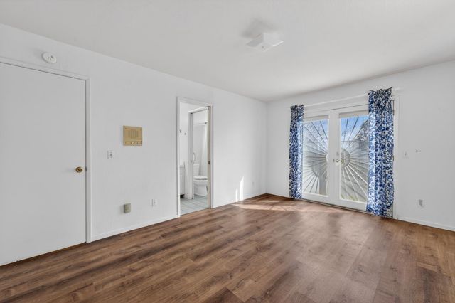 3940 Pineoakyo Ct, Rescue, CA 95672