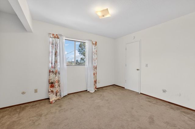 3940 Pineoakyo Ct, Rescue, CA 95672