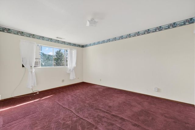 3940 Pineoakyo Ct, Rescue, CA 95672