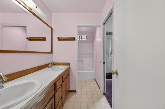 3940 Pineoakyo Ct, Rescue, CA 95672