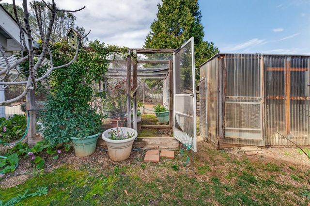 3940 Pineoakyo Ct, Rescue, CA 95672