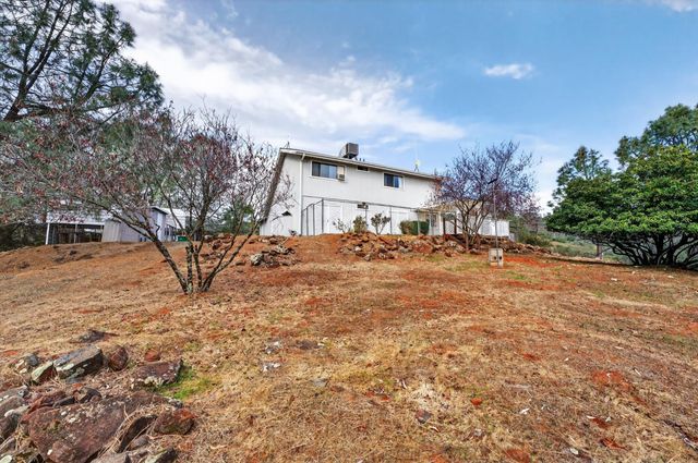 3940 Pineoakyo Ct, Rescue, CA 95672